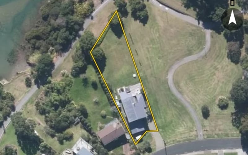 48 Pohutukawa Avenue