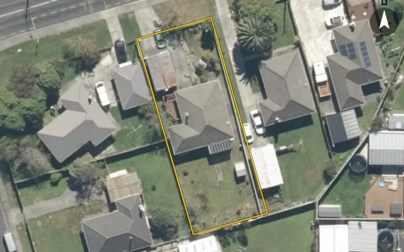 8 Nelson Crescent