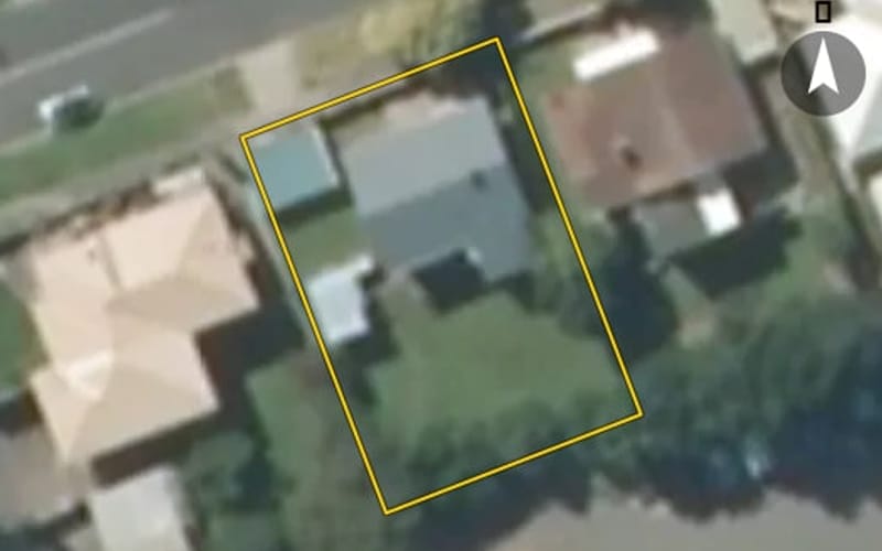 6 McLean Street