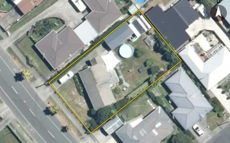 1013 Oliphant Road