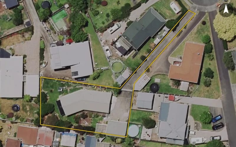 10 Beaumaris Place
