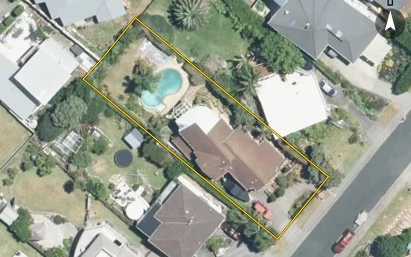 10 De Luen Avenue