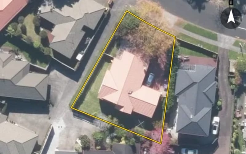 8 Gillett Place