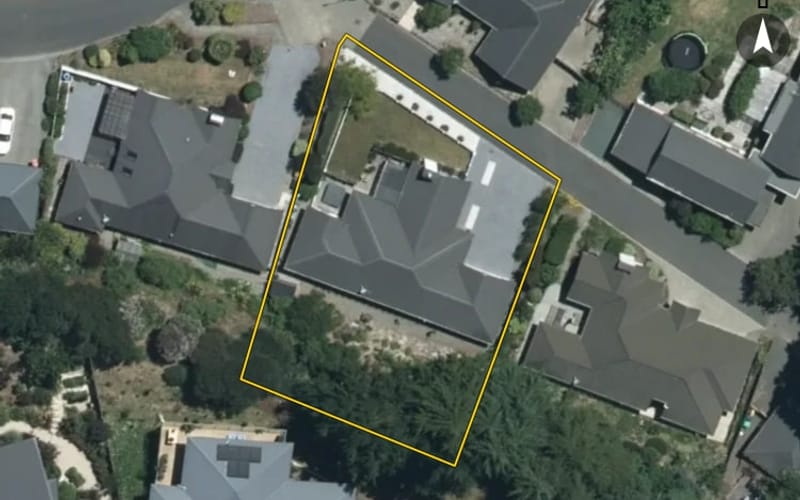 16 Bridgewater Lane