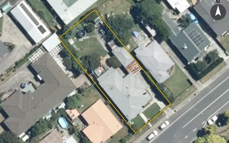 215 Riverslea Road South