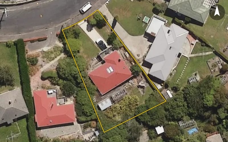 32 Hillary Street