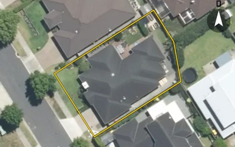 18 Lombardia Way
