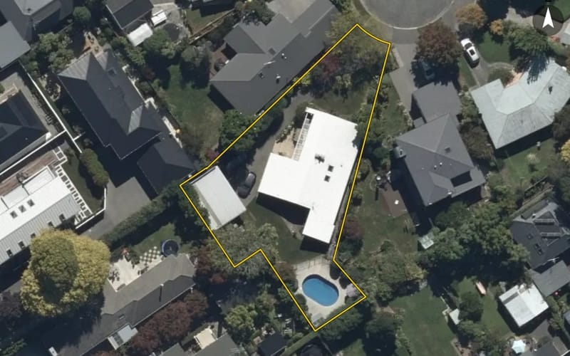 16 Dulles Place