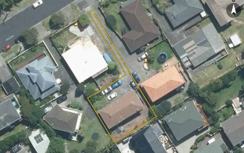11B Toroa Street