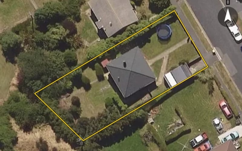 7 Dovecote Avenue