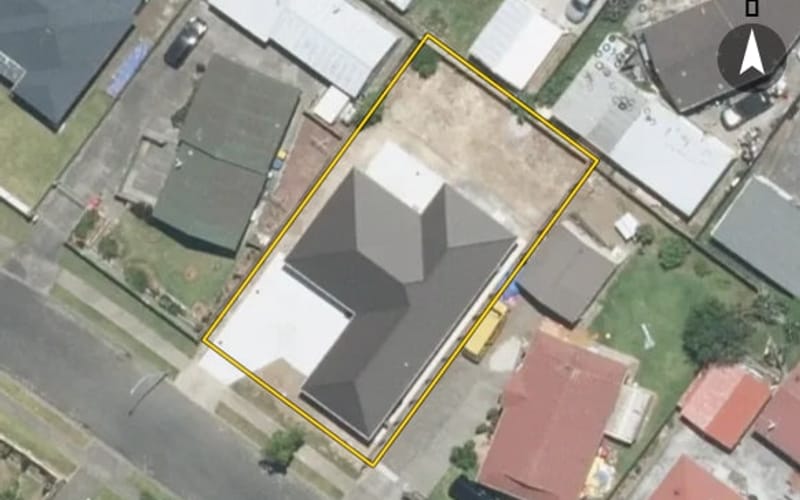 12 Dillon Crescent