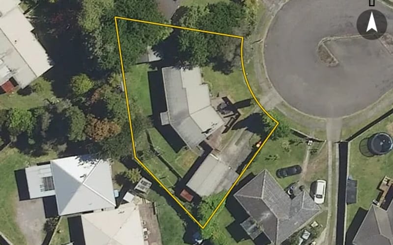 8 Garnet Place