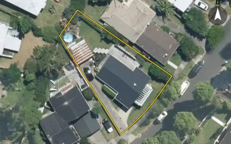 6 Caulton Street