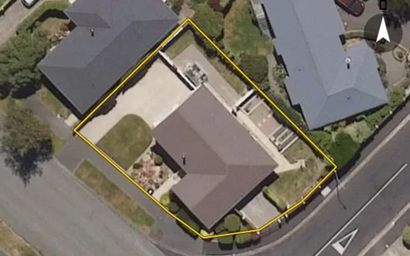 235 Larnach Road