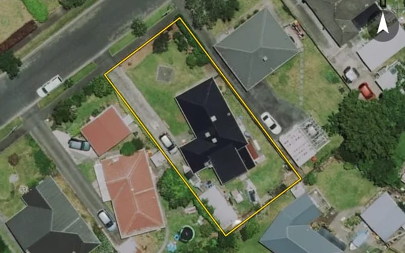 22 Minifie Avenue
