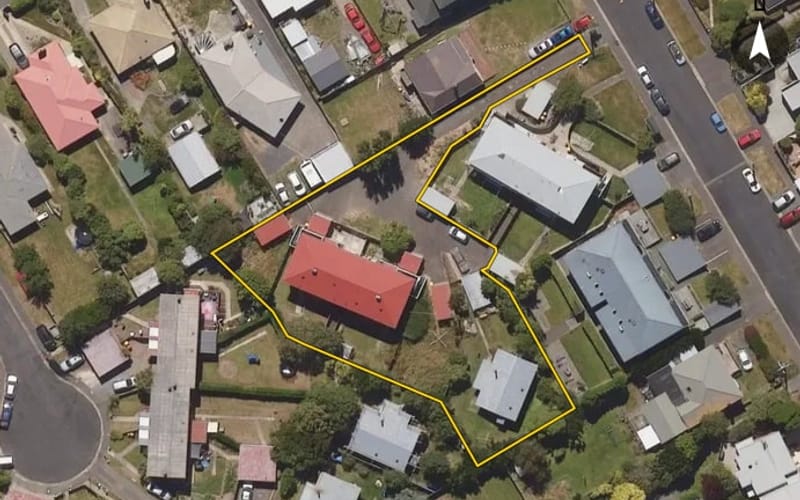 65 Earls Road