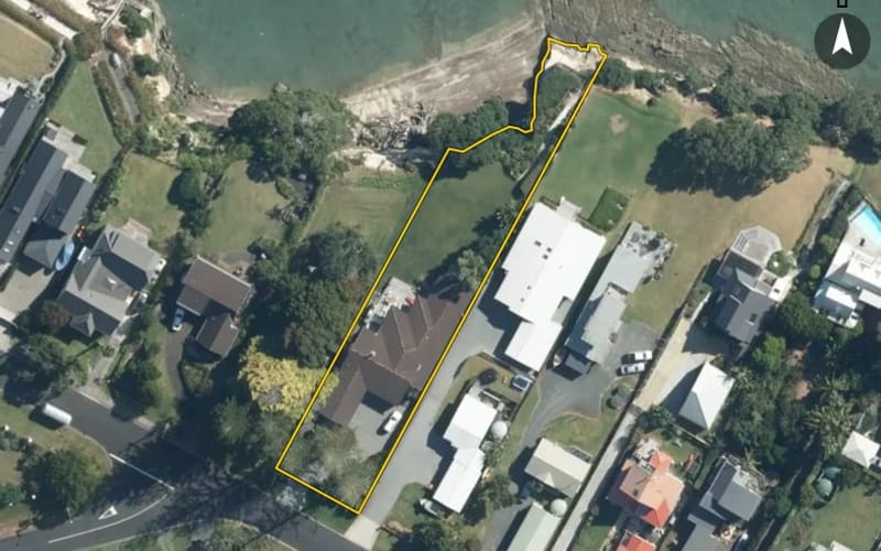 15 Pohutukawa Road