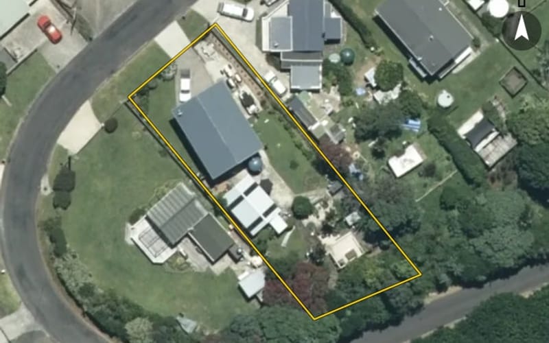 4 Eames Crescent