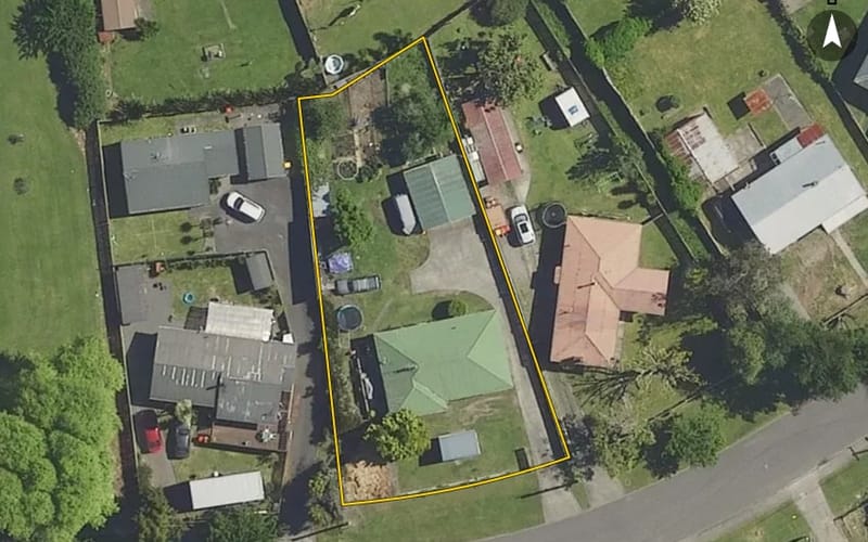 7 Leslie Avenue