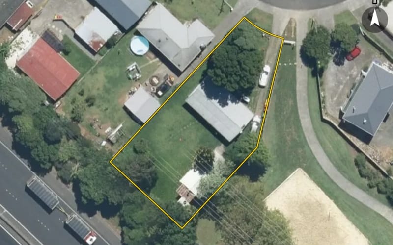 33 Whitley Crescent