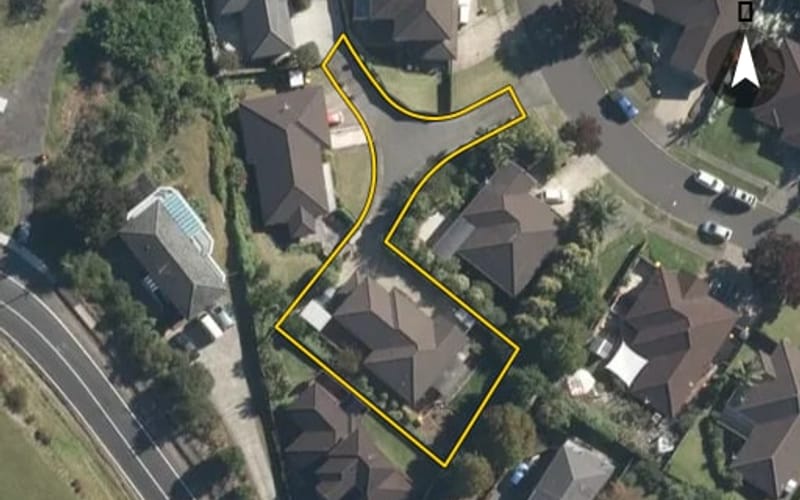 56 Leafield Crescent