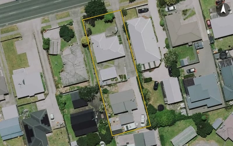 35 Collins Road