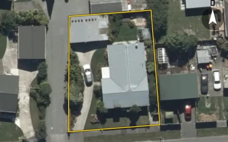 4 Amos Place
