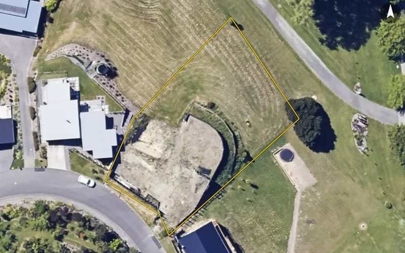 8 Lake View Place