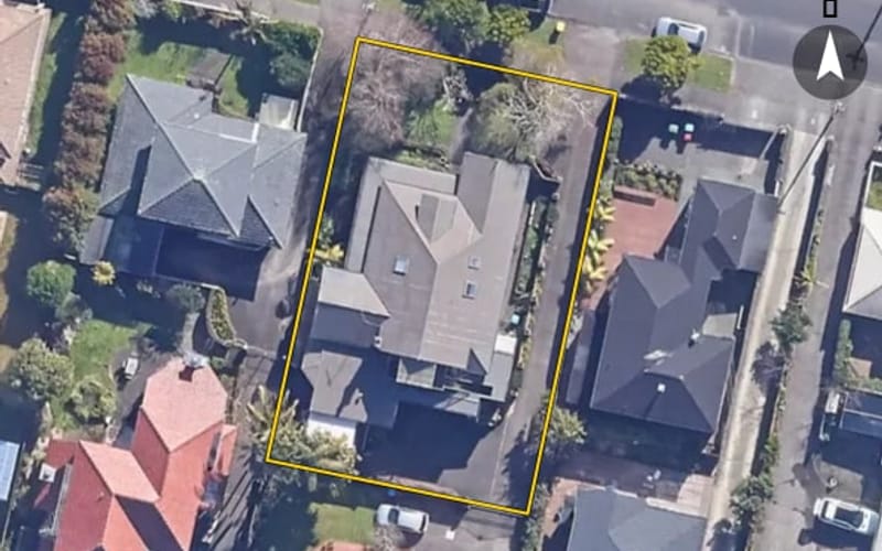 16 Kipling Avenue