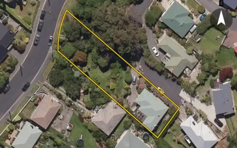 10 Chisholm Place