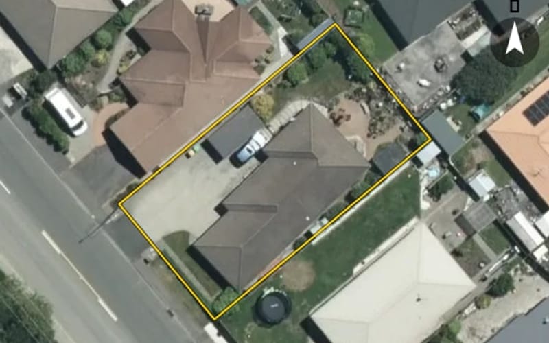129 Saxton Road East