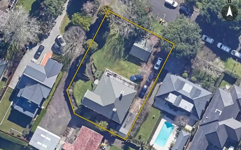 19 Crescent Road