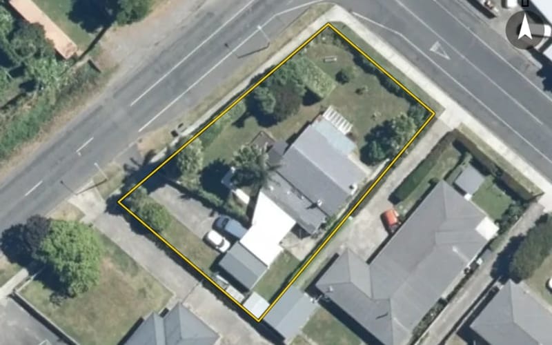 424 Murdoch Road West
