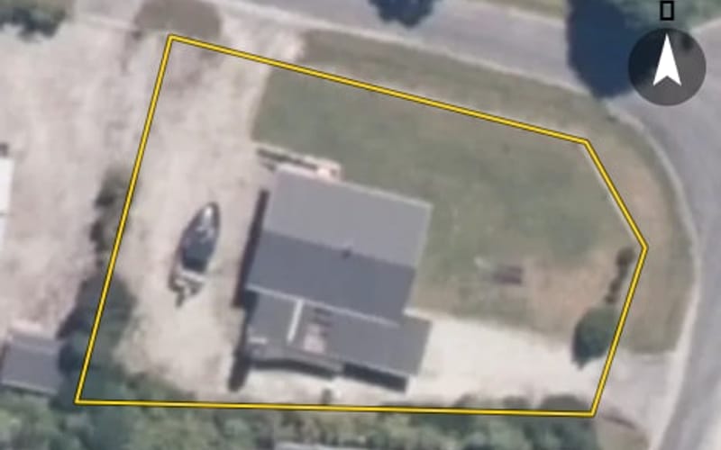 21 Neils Beach Road