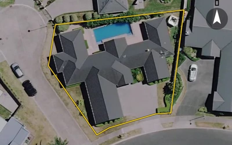 2 Meadowbank Court