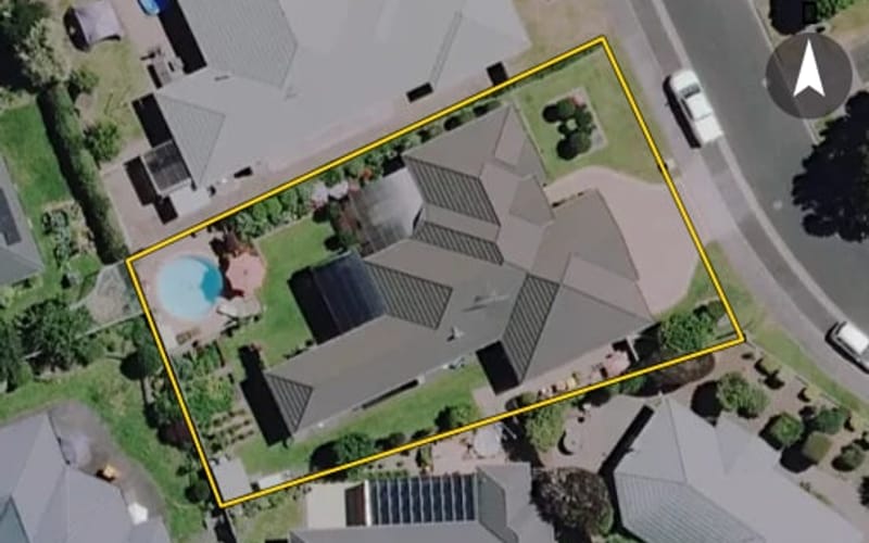 13 Roderick Place