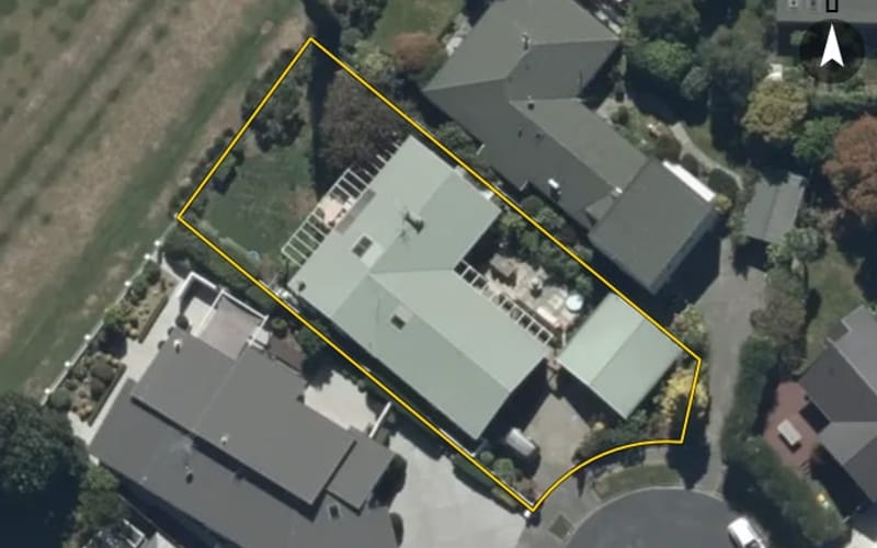 24 Brackendale Place