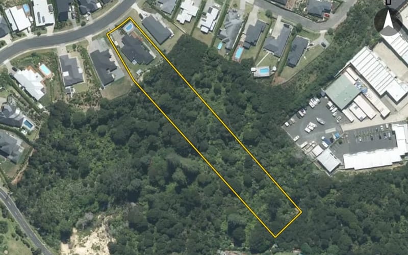 12 Woodridge Drive