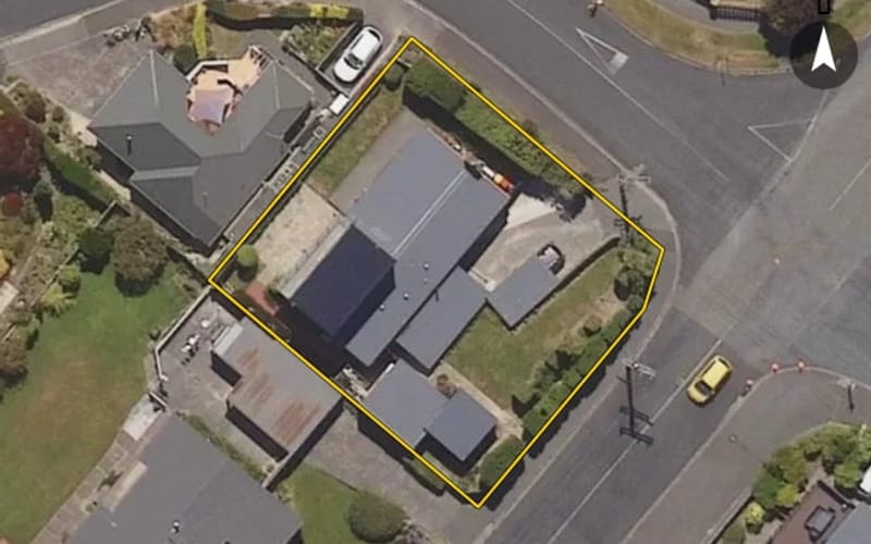 203 Larnach Road