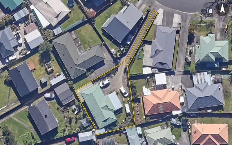 12 Royalpark Place