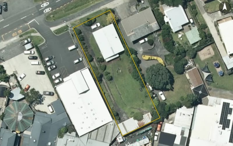 11 Wallis Street