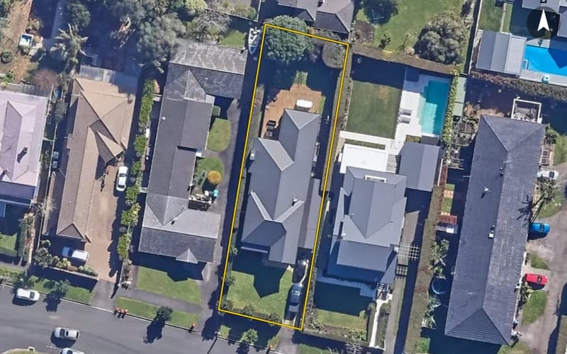 11 Atherton Road