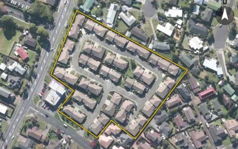 11 Royalle Mews