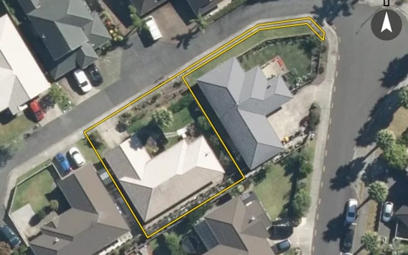 22 Lomas Way