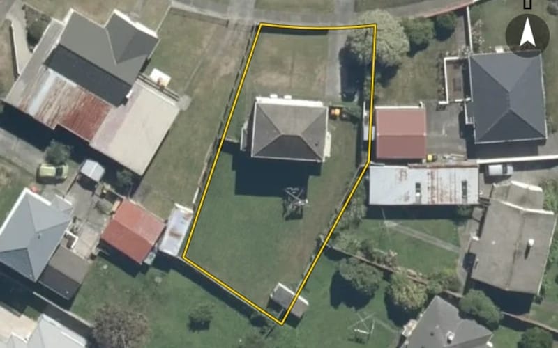 2 Farmer Crescent