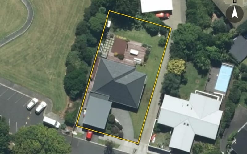 9 Thornhill Place