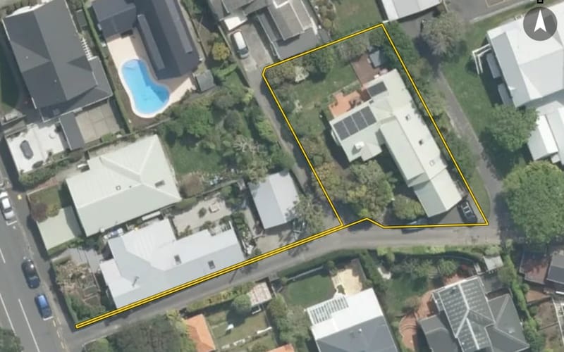11 Donald Street