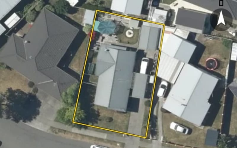 30 Perry Crescent