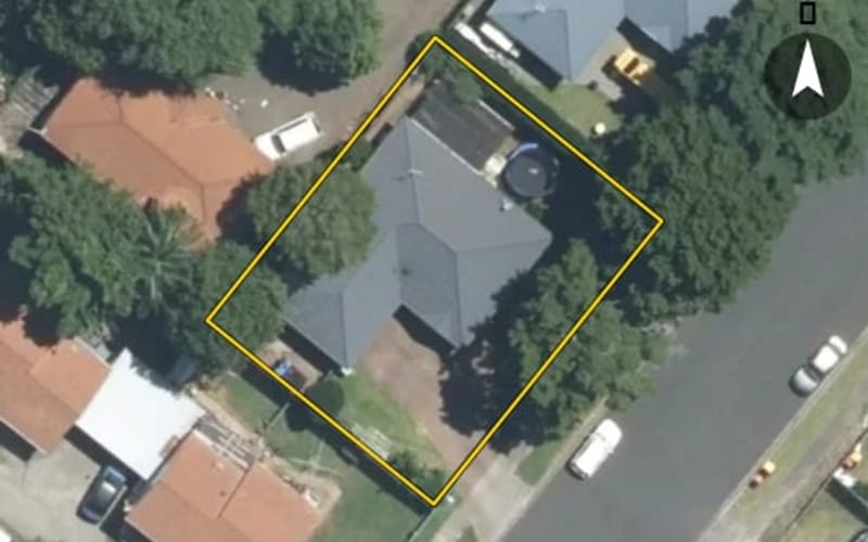 4 Beach Road