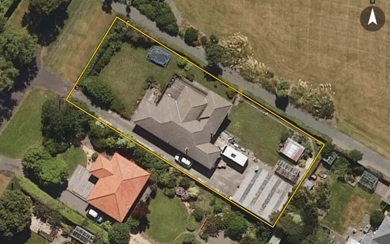 24 Takahe Terrace
